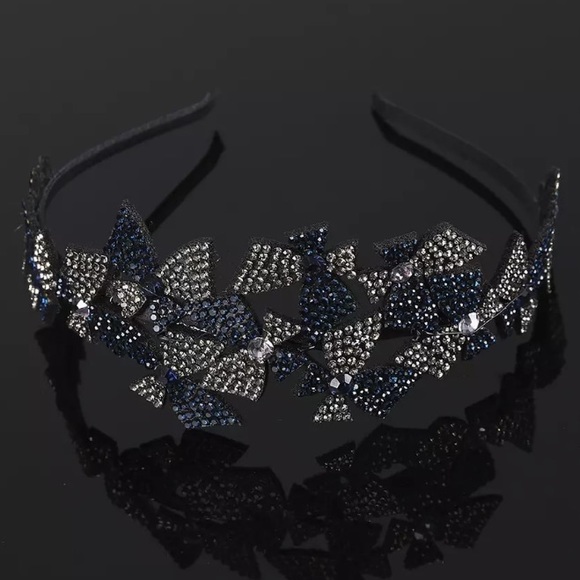 ❤️HANDMADE RHINESTONE AND CRYSTAL DOUBLE FLOWER HAIR BAND❤️$15 EACH OR 2 FOR $25 - Picture 1 of 2